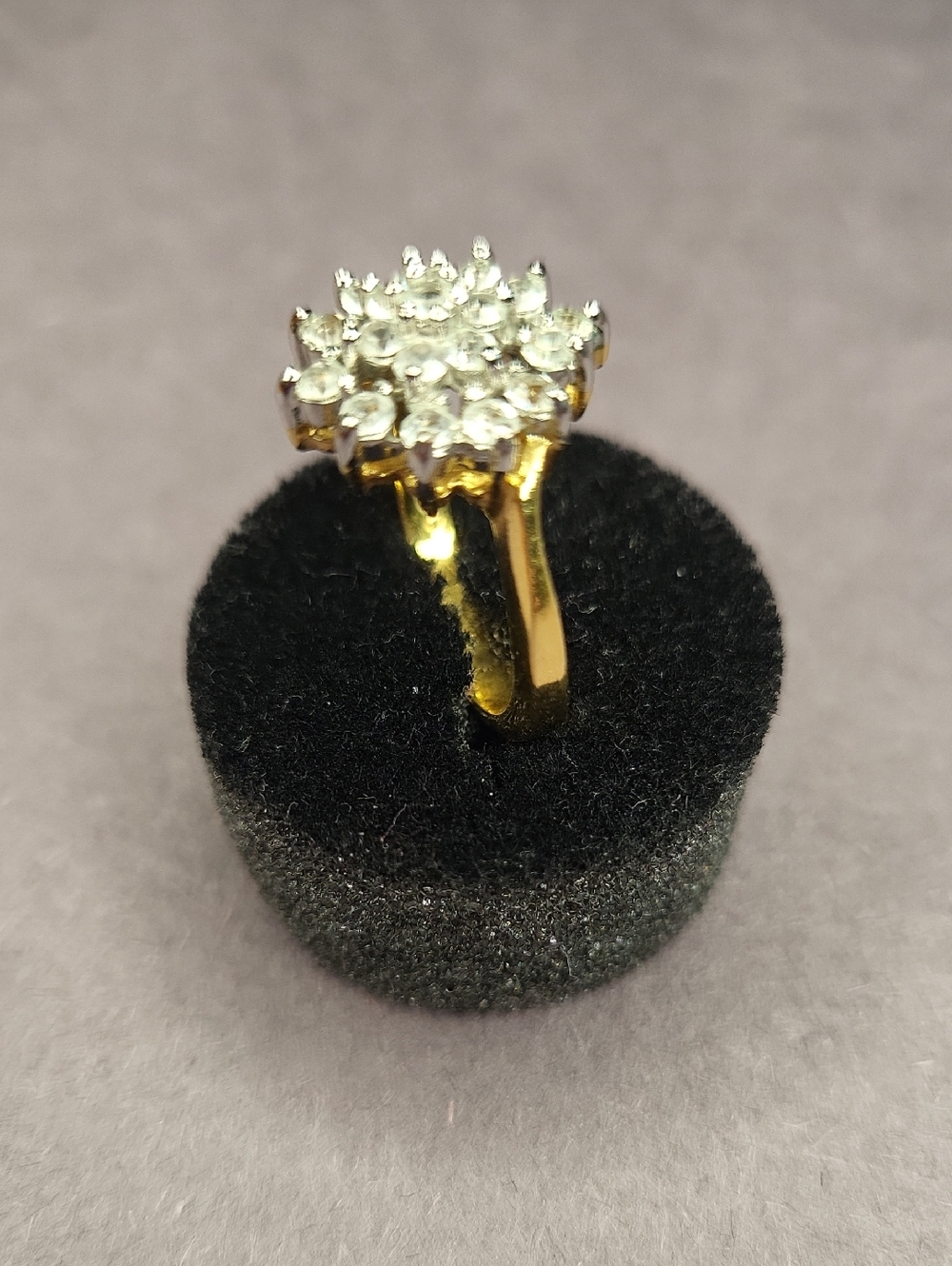 Flower Cluster Ring - Picture 3 of 6